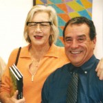 2003. Cláudio Tozzi, Maria Bonomi e Aldir Mendes de Souza durante a exposição Aldir: 40 anos de Pintura